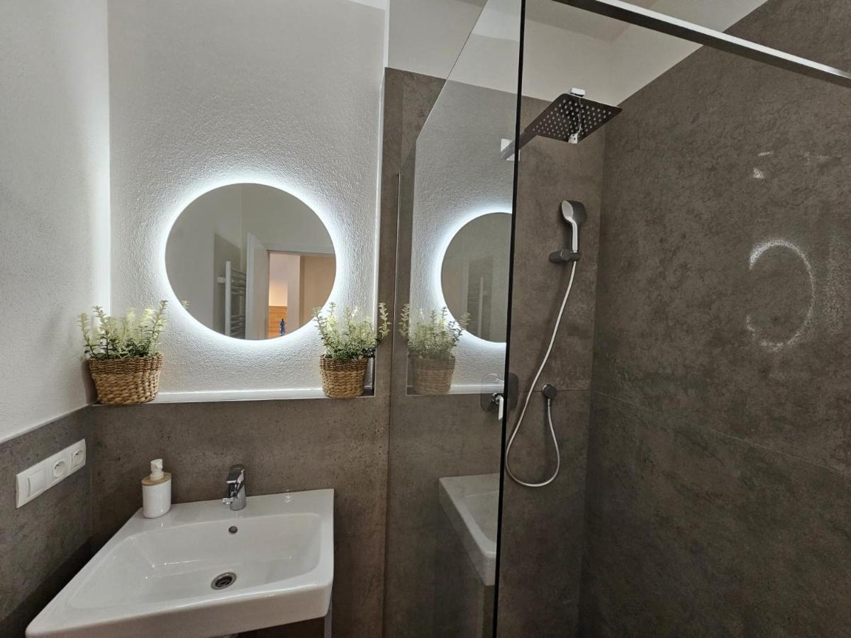 2 Room Apartment, New Building, Bosakova Street, 29 Братислава Экстерьер фото
